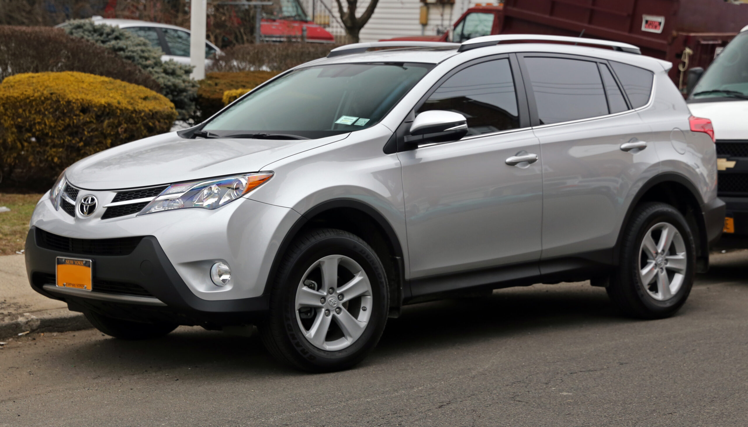 Best 5 Crossbars Roof Racks for Toyota Rav4 Toyota RAV4